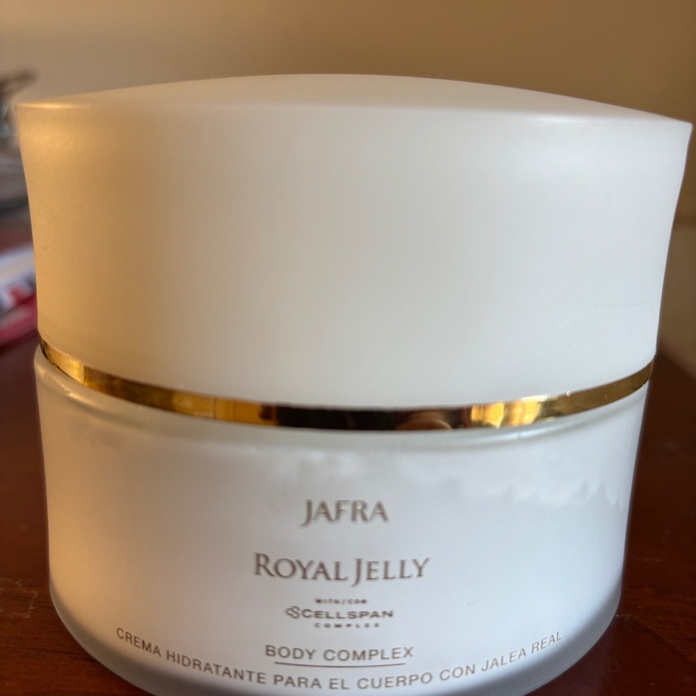 Royal Jelly Body Complex